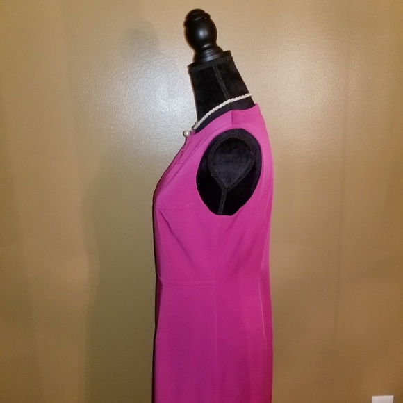 Harve Benard Sheath Dress - Picture 3 of 3